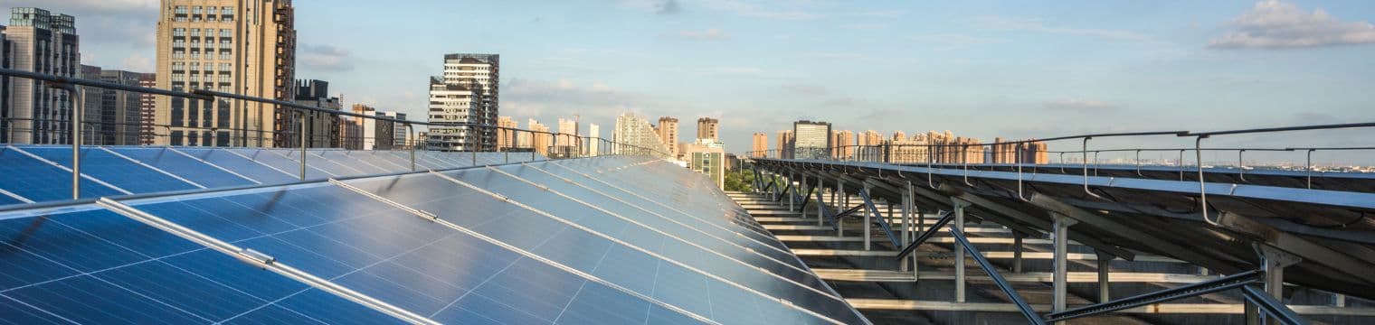 A Complete Business Guide to Commercial Solar Panels in the UK
